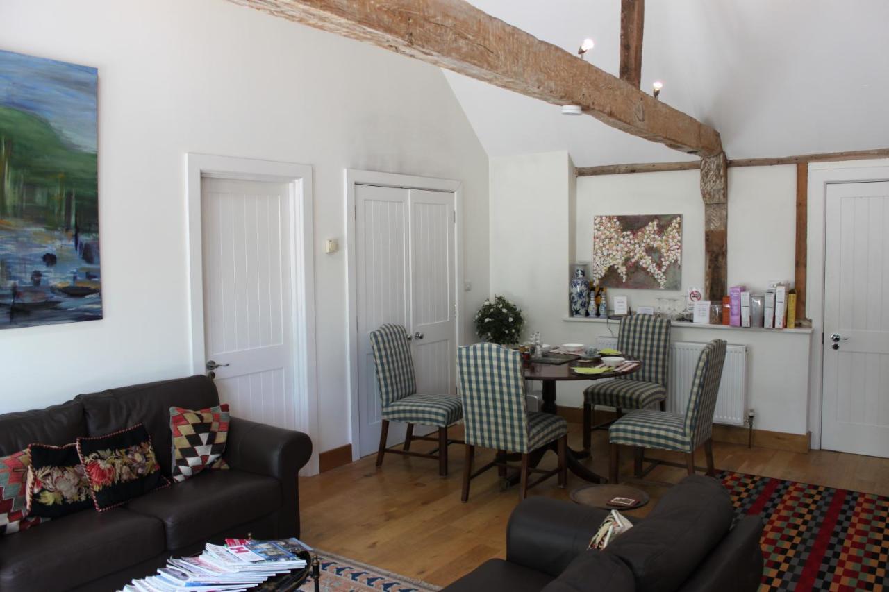 مبيت وإفطار نيوبري High Street Farm Barn المظهر الخارجي الصورة