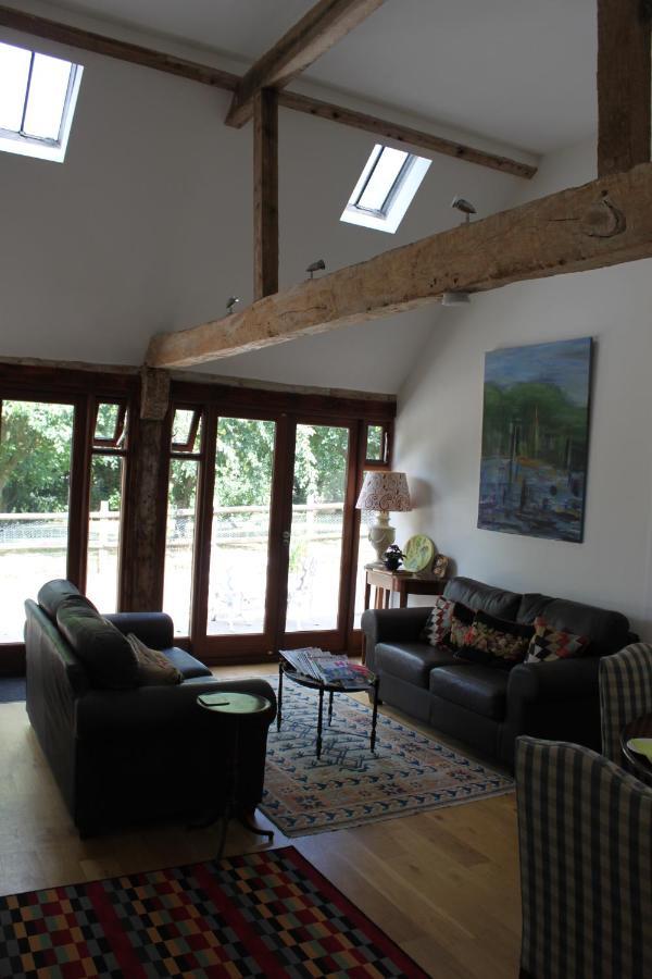 مبيت وإفطار نيوبري High Street Farm Barn المظهر الخارجي الصورة